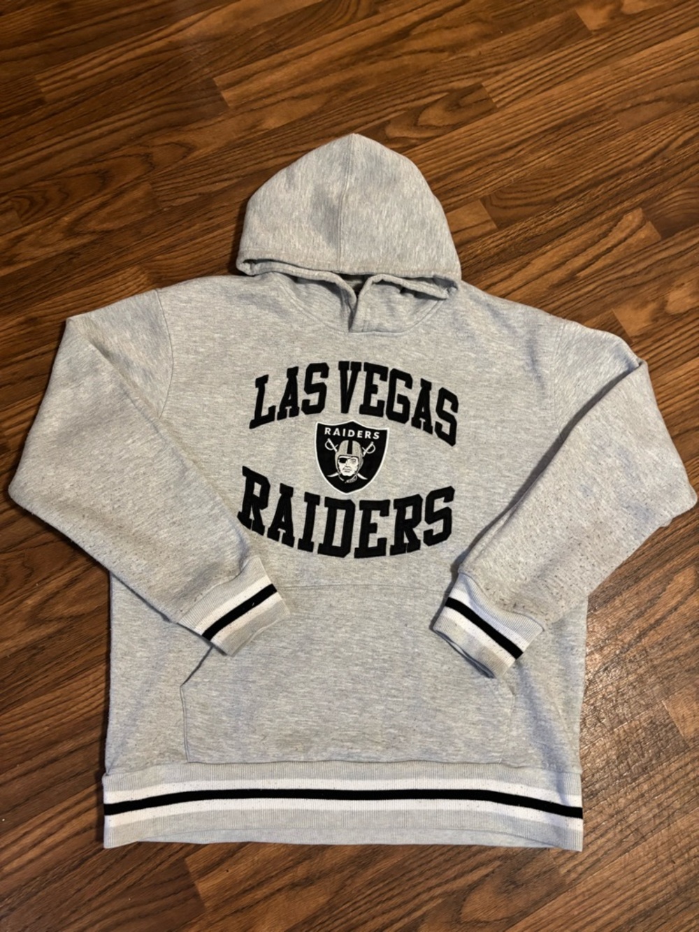 Las Vegas Raiders Team Apparel Yarn Dye SweatShirt Hoodie * Large